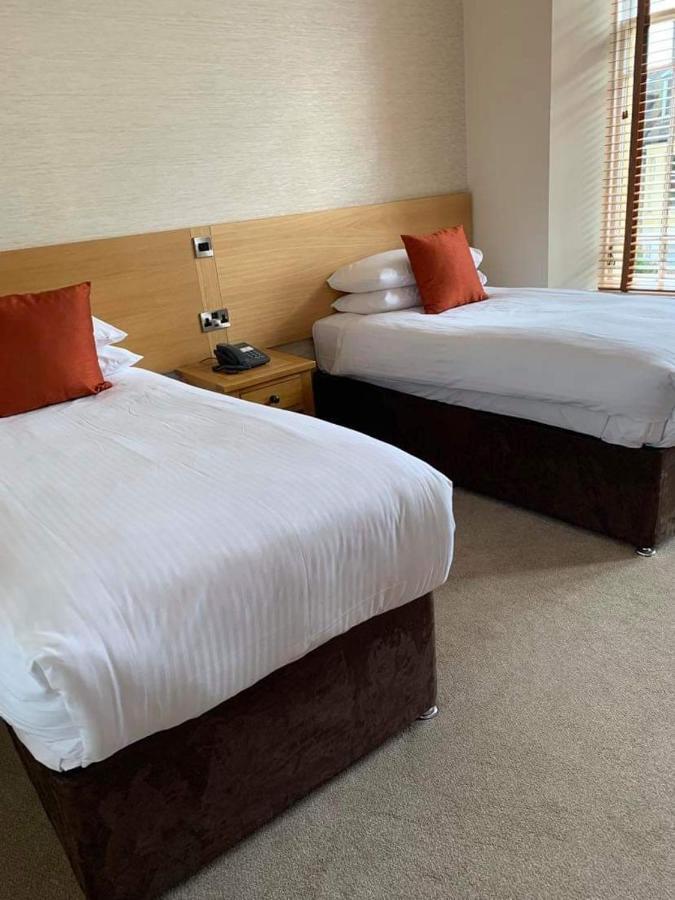 Victoria Hotel Kirkcaldy Buitenkant foto